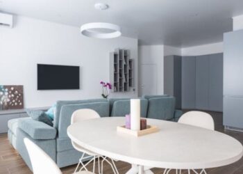 Round to Oval Dining Table