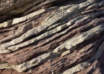 Chip Stone Driveway Guide, Cost, Install, Pros & ConsChip Stone Driveway Guide, Cost, Install, Pros & Cons