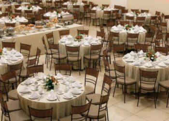 72 Inch Round Serving Room Table size, Style And purchase Tips