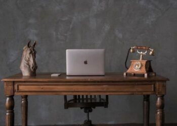 Antique Mahogany Desk Guidance Value, Styles, and Shopping Tips