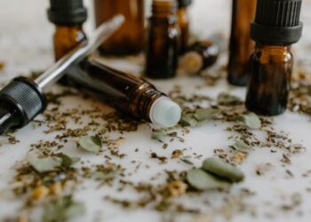 Patchouli Aroma Oil Benefits, Use and Purchase Guide Explained