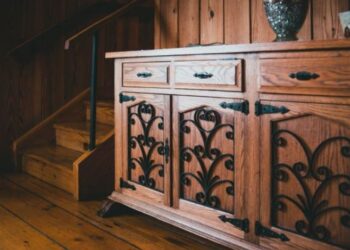 Sideboard Narrow Smart Storage for Small Spaces
