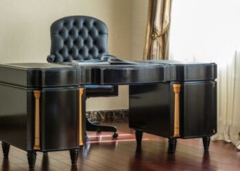 Wood and Leather Office Chair