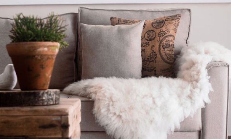 Faux Fur Throw Cozy Style, Buying Tips for Every Season