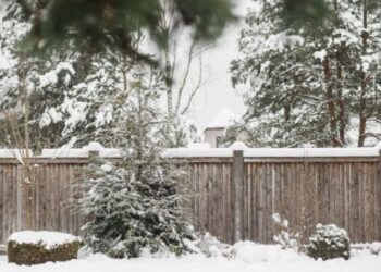 Horizantal Wood Fence