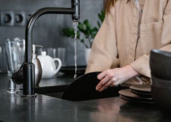 How to Fix a Leaky Kitchen Faucet