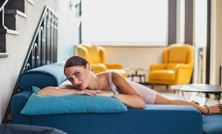 Leaning on Sectional with Chaise Style, Fit and Comfort Tips