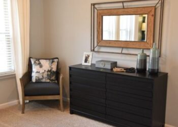 Bureau Dresser