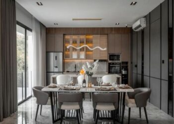 Dining Room Set for 8