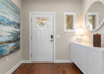 Small Foyer Decorating Ideas 15 stylish ways Maximize Space